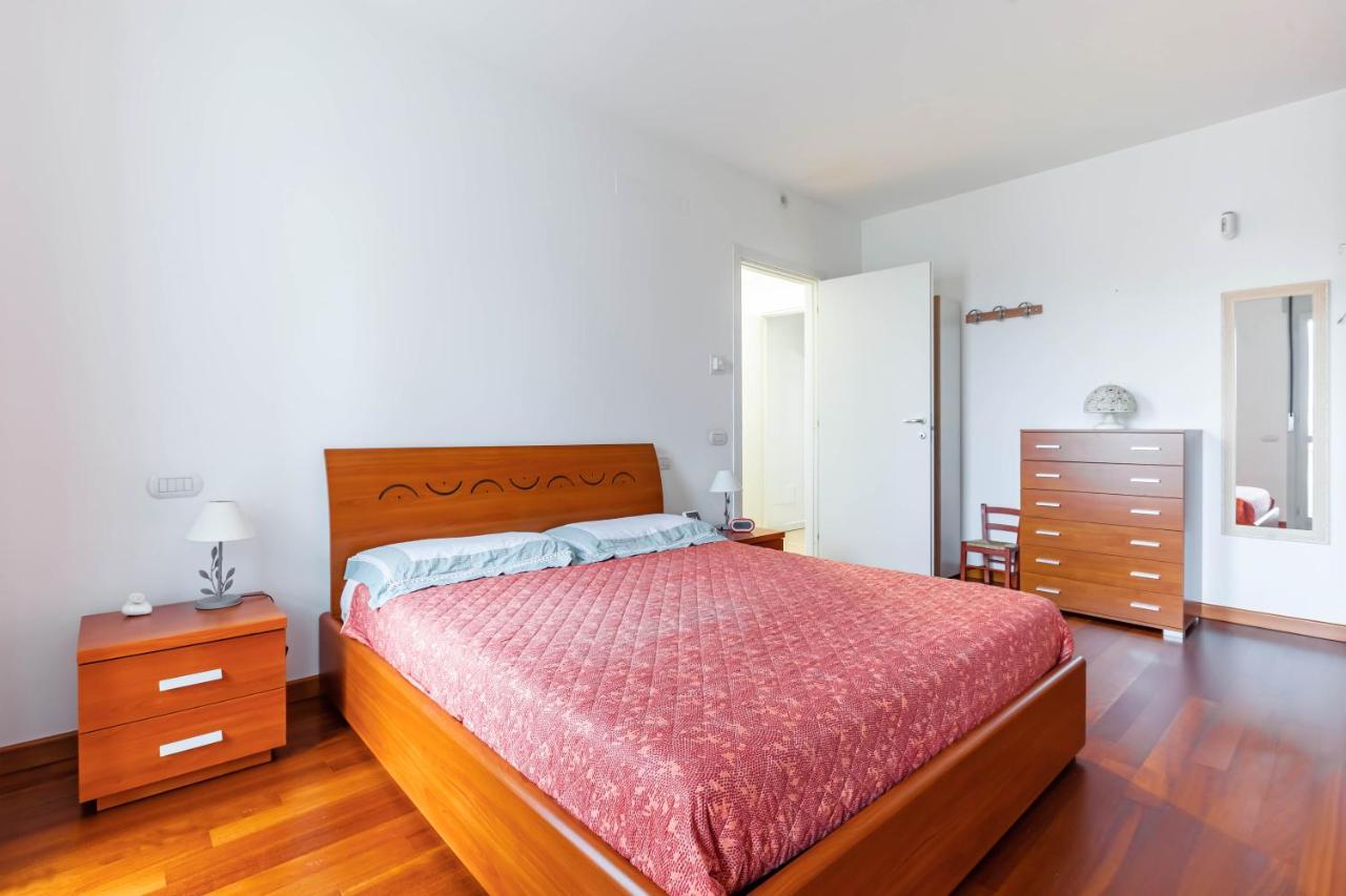 شقة Milano Balcony Apt المظهر الخارجي الصورة